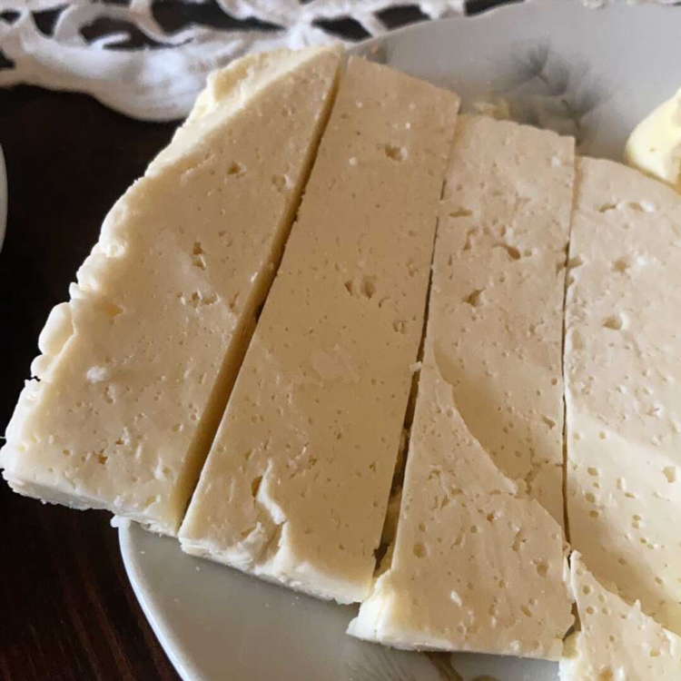 Сколько в сыре калорий